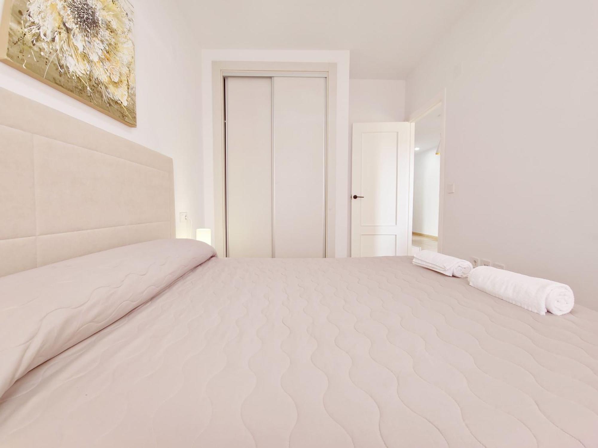 Apartamento Con Piscina, Parque Naciones,